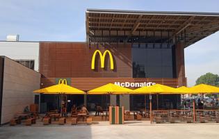 «МакДональдз» у Луцьку: скільки людей відвідали заклад у перші дні роботи