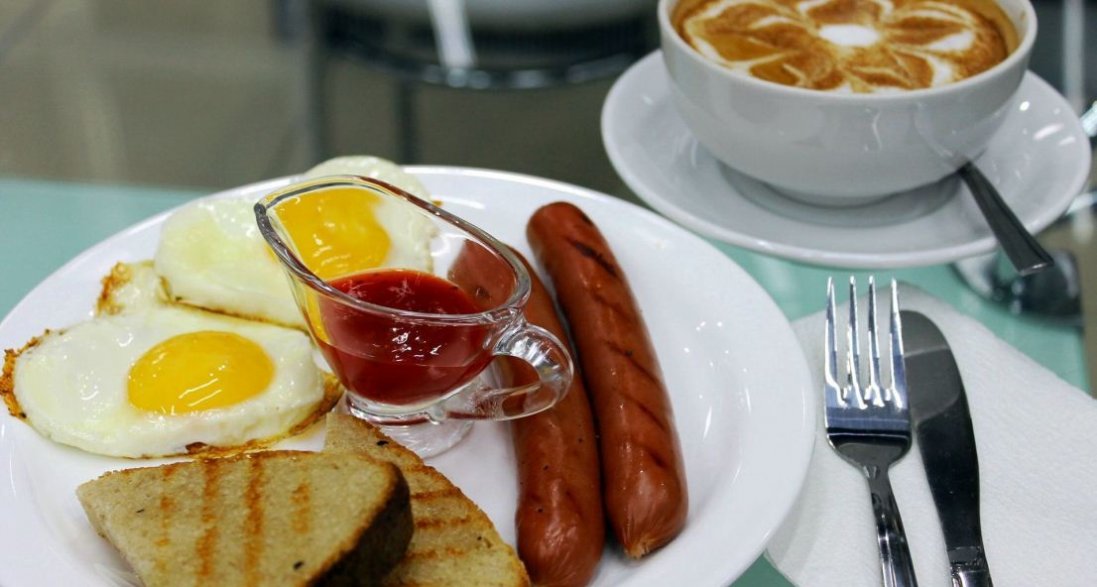 Найгірші страви для сніданку: лікарі склали список