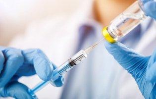 В Україні ряд професій зобов'яжуть вакцинуватися від COVID: перелік