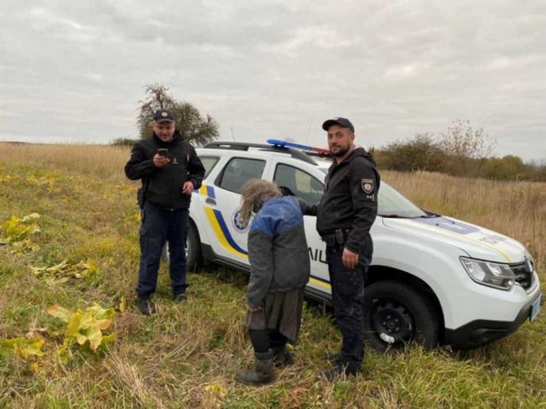 На Волині знайшли зниклу бабусю, яка блукала 4 дня
