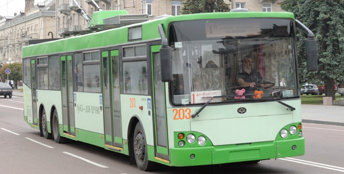 У Луцьку змінять маршрут тролейбусів:  коли саме і чому