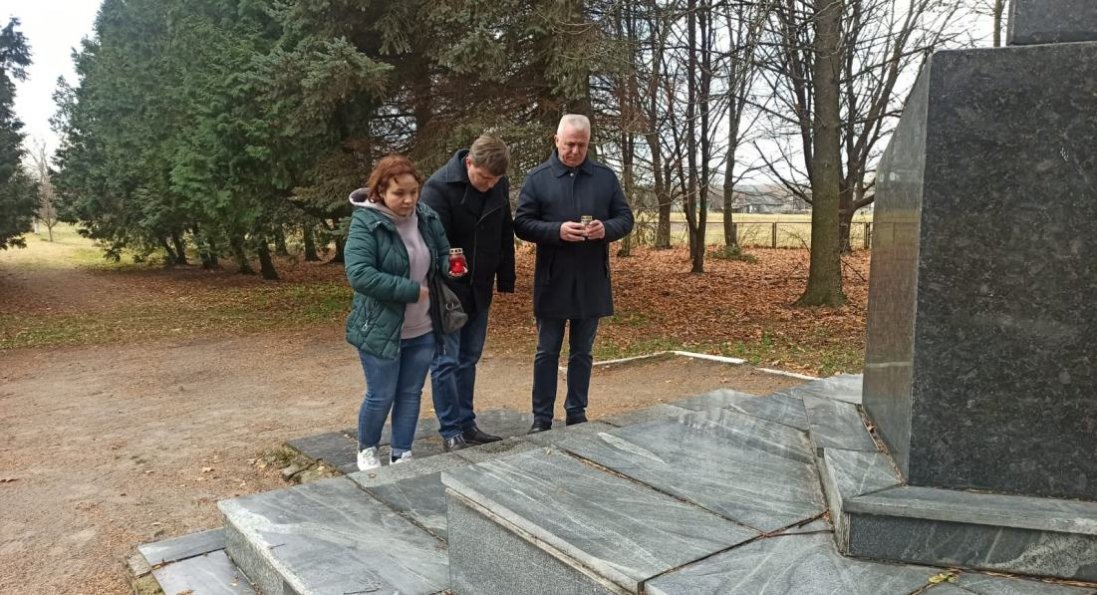 На Волині вшанували пам'ять розстріляних німецькими окупантами місцевих жителів