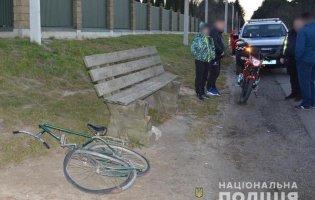 ДТП на Волині: дитина на мотоциклі збила велосипедиста