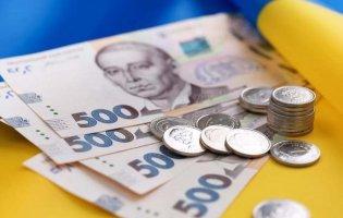Українцям перерахують зарплати: кому «світить» збільшення