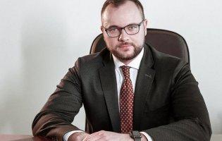 Мер Луцька оштрафував підрядника, який в негоду клав асфальт