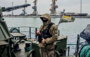 Флот Росії заблокував 70% акваторії Азовського моря