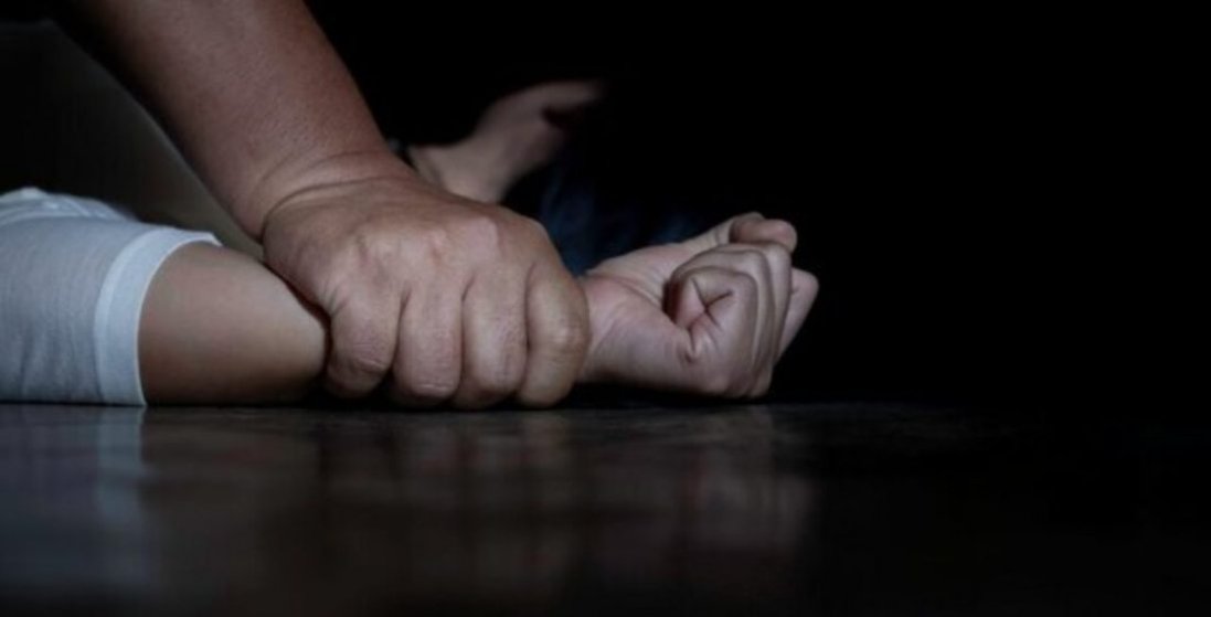 Зґвалтування школярки в Кривому Розі: слідчі втретє закрили справу проти вчителя