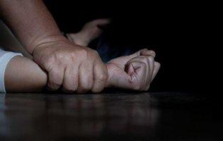 Зґвалтування школярки в Кривому Розі: слідчі втретє закрили справу проти вчителя
