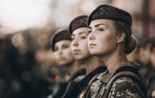 В Україні жінок кількох професій зобов’язали стати на військовий облік