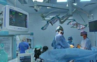 У Львові 5-річній дитині зробили складну операцію на спинному мозку