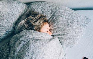 Як швидко заснути: винайшли незвичний спосіб