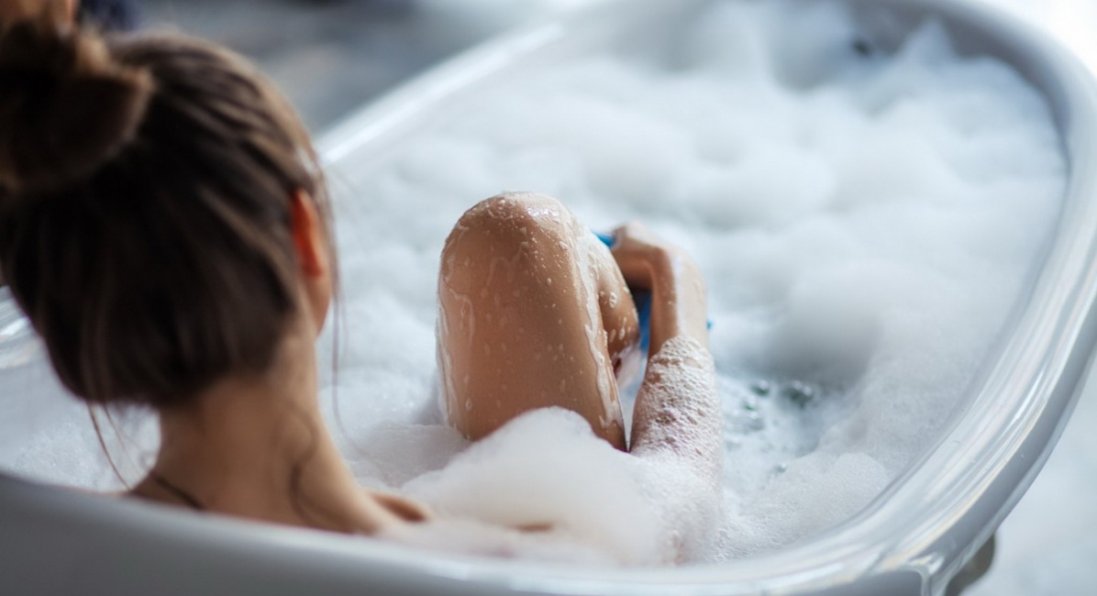 У Тернополі дівчина налила хлорку у ванну: в неї - хімічні опіки