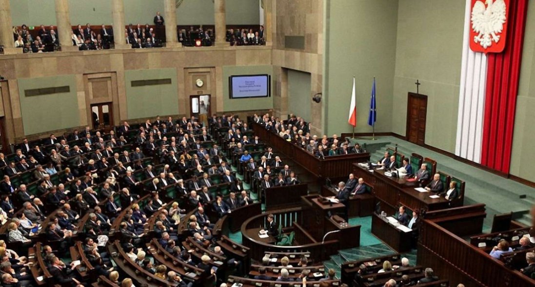 У Польщі схвалили резолюцію про збройну та політичну підтримку України