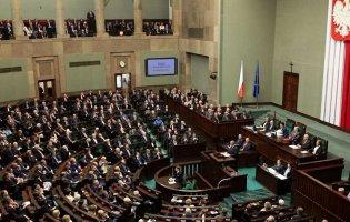 У Польщі схвалили резолюцію про збройну та політичну підтримку України