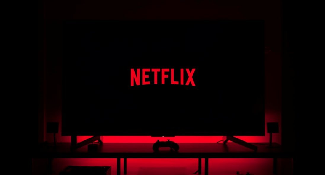 Netflix купив права на показ фільму Сенцова