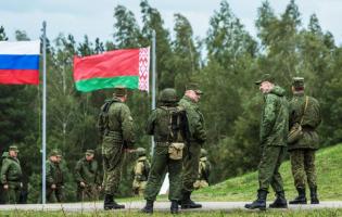 У Білорусі - масштабні військові навчання із Росією