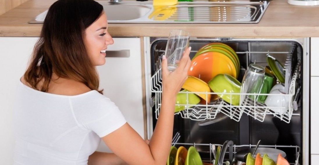 Посудомийна машинка: чи шкідлива вона для здоров’я?