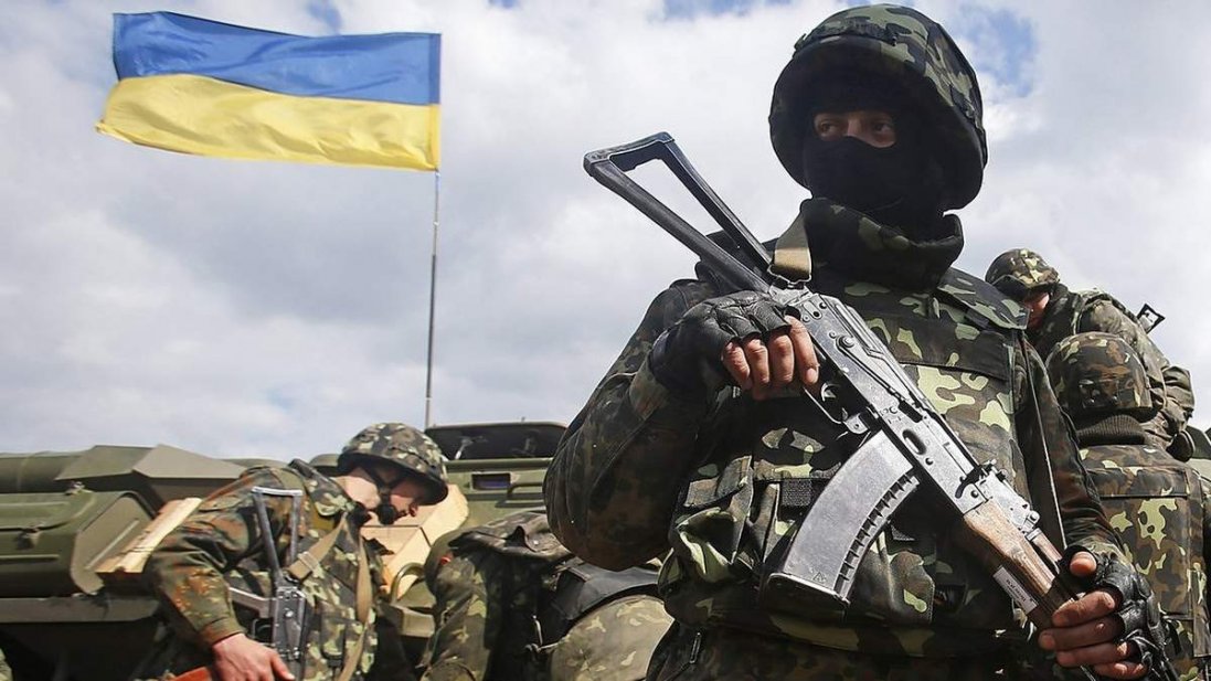 Прорив росіян зупинили біля Сум, українські військові запекло обороняються