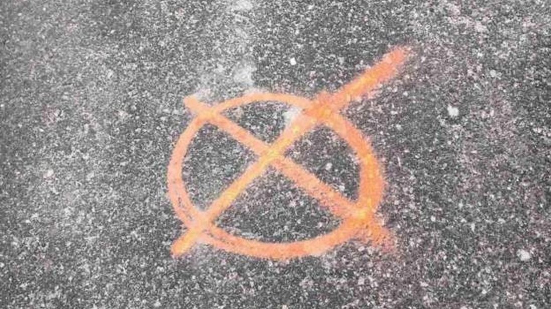 Українці, замальовуйте дивні знаки на дорогах, — військові