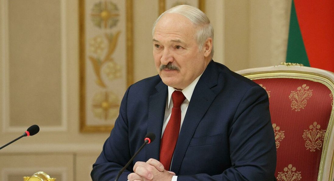 Лукашенко пригрозив вторгненням в Україну білоруської армії