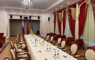 Українська переговорна делегація вже в Білорусі
