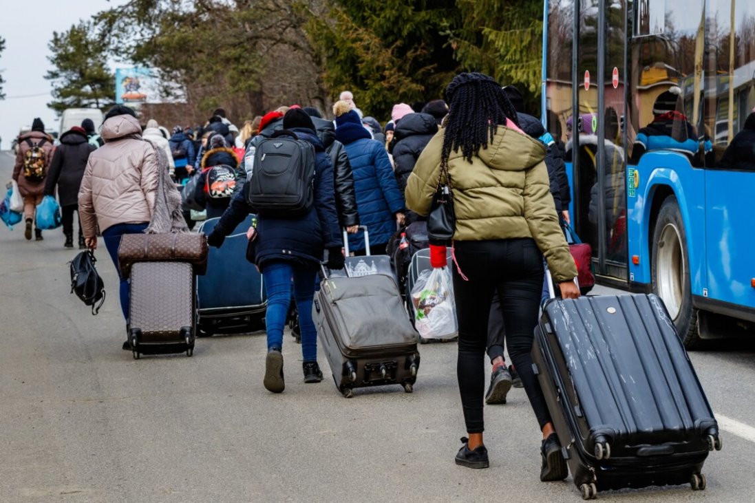 Контакти для біженців, які шукають житло в Польщі