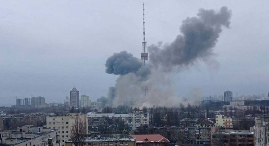 Обстріл телевежі в Києві: є загиблі та поранені