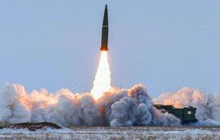 На Київщині бойовики ракетним ударом зруйнували три багатоповерхівки