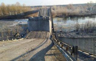На Київщині після проходу російської армії підірвали міст