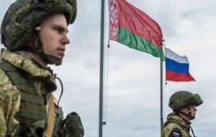 Чоловіки масово тікають з Білорусі за кордон: бояться відправки Лукашенком війск до України