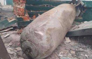 500-кілограмова російська бомба впала на житловий будинок у Чернігові