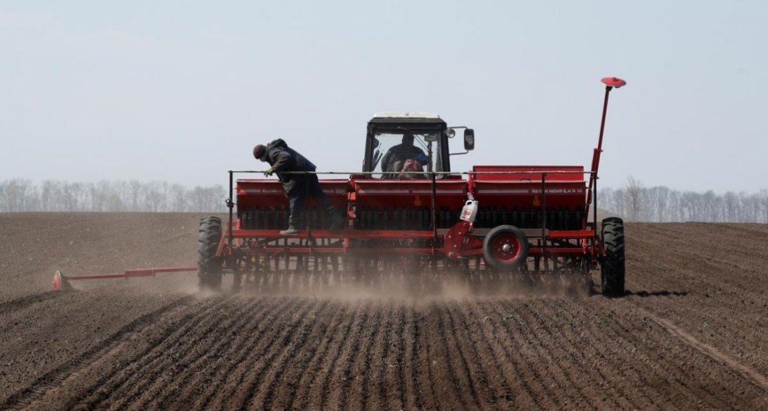 Волинські фермери готуються до посівної: країну треба буде годувати