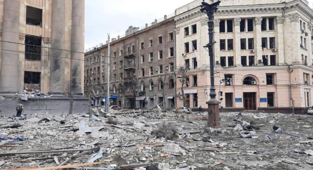 Бойовики вже обстріляли 63 лікарні в Україні