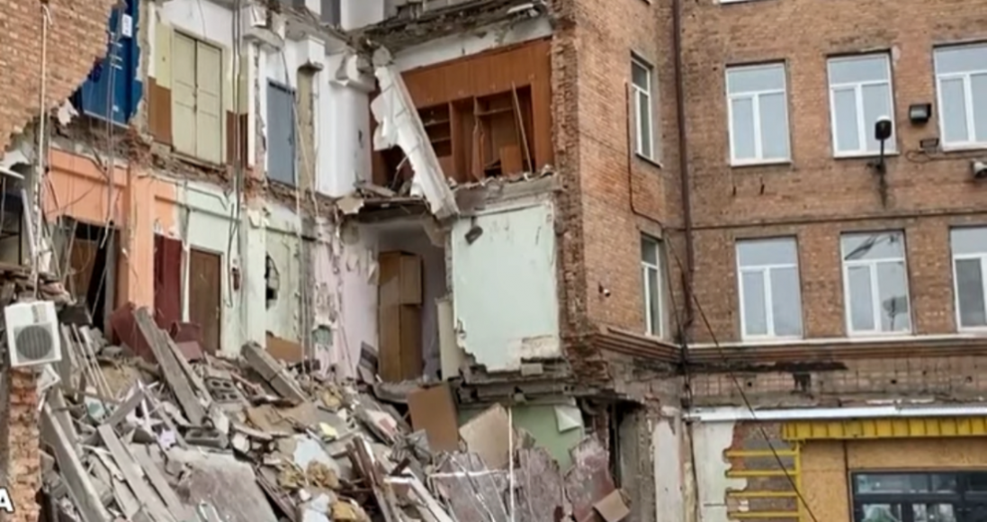 У Харкові впав житловий будинок