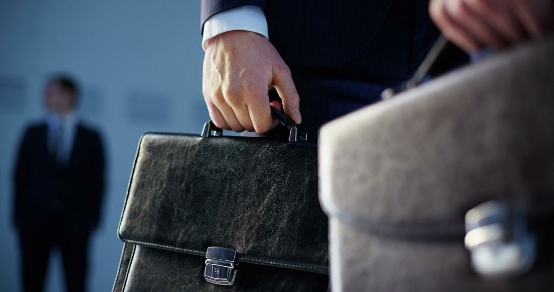 російських дипломатів висилають Болгарія і країни Балтії