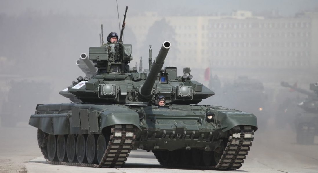 Під Києвом окупант танком переїхав свого командира