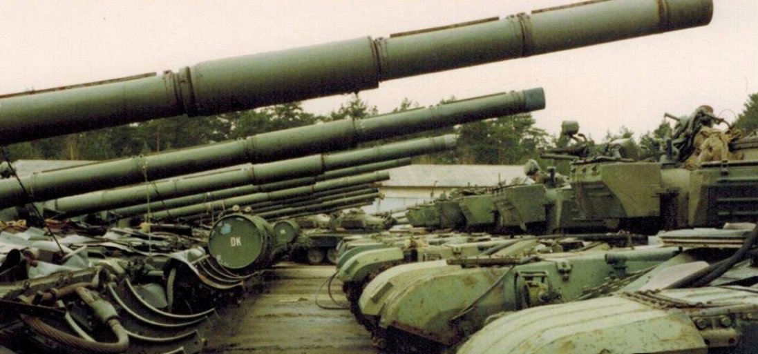 російська військова техніка повністю розкрадена, командир танкового полку – застрелився