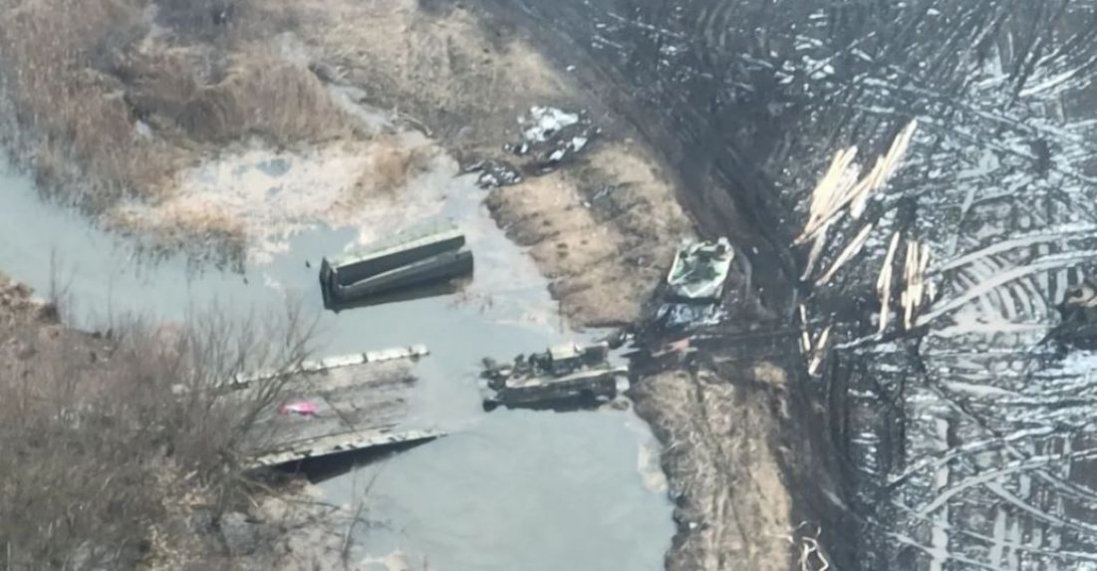 На Чернігівщині втопилися окупанти під час зведення понтонного мосту