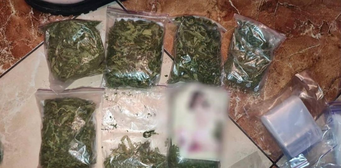 «Вилучено близько 3 кг канабісу»: у Луцьку викрили групу збувачів наркотиків