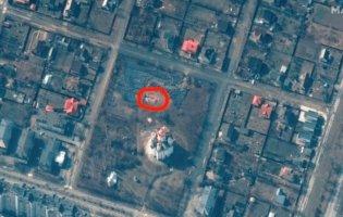 На супутникових знімках показали братську могилу в Бучі