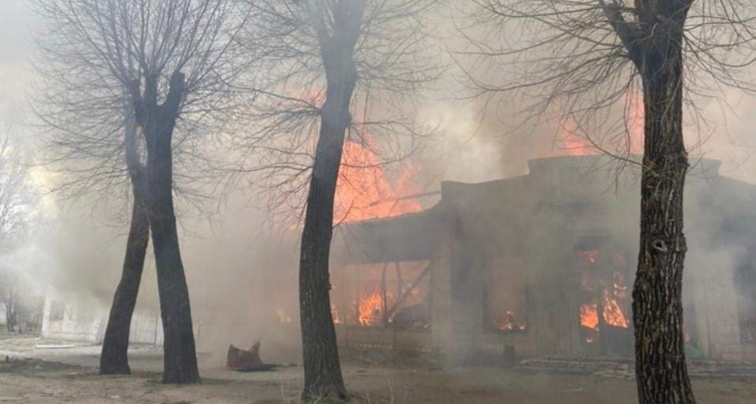 У Сєвєродонецьку палають 10 багатоповерхівок