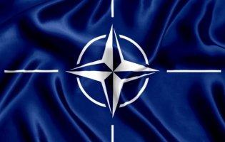 НАТО не надсилатиме зброю Україні