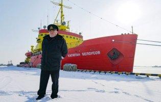 Криголам «Капітан Бєлоусов» обстріляли росіяни: є загилий і поранений