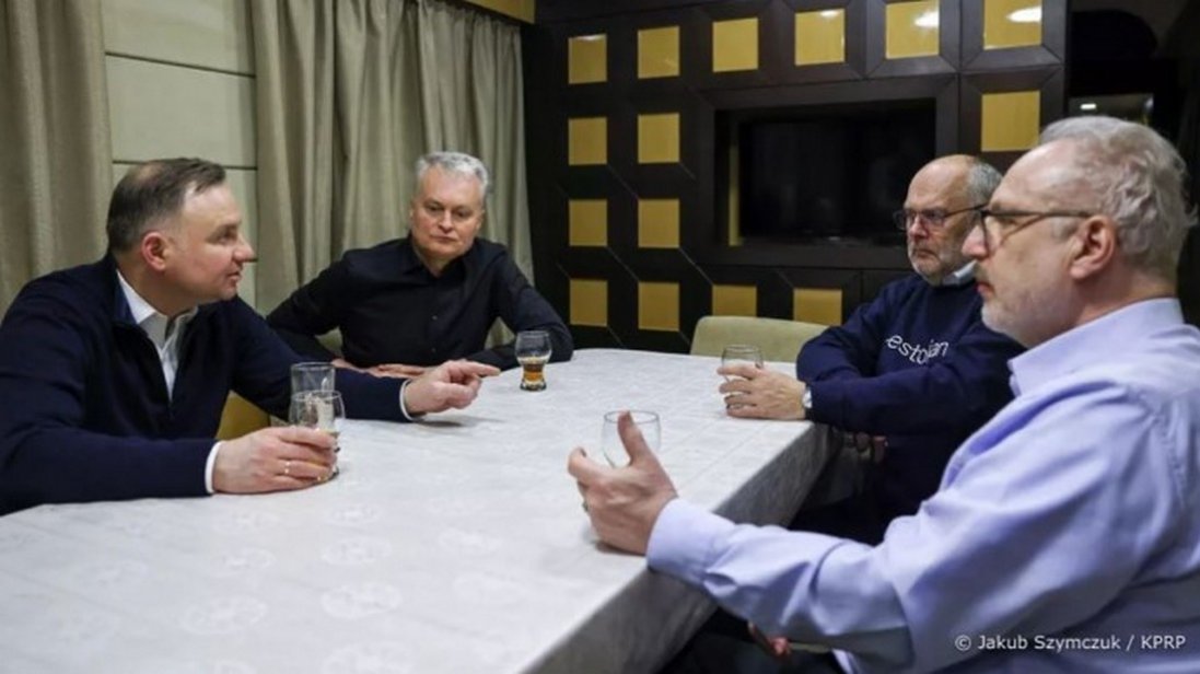 Унікальна єдніть: в Україну приїхали 4 президенти