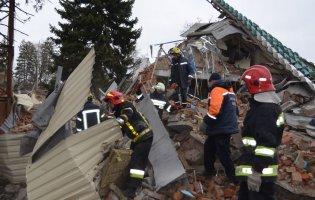 У Бородянці з-під завалів дістали тіла 41 загиблого