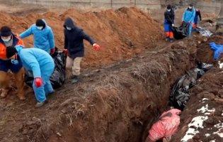 Під Маріуполем знайшли 30-метрову братську могилу