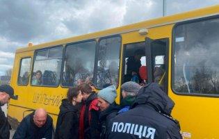 З Маріуполя в Запоріжжя прибули евакуаційні автобуси