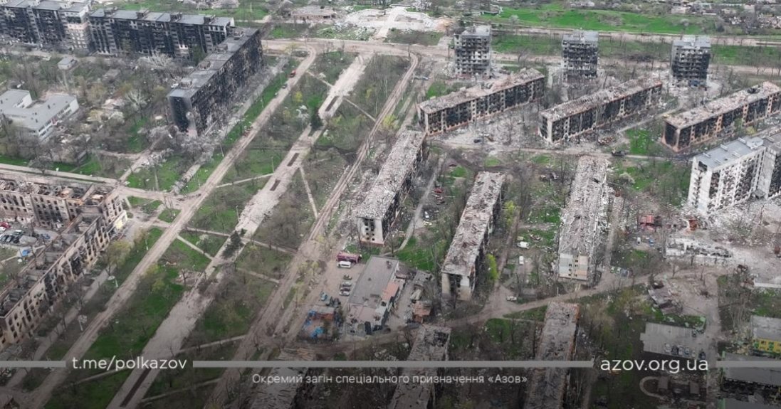 «Азов» показали фото випаленого Маріуполя