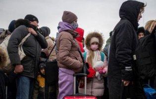 З Маріуполя евакуйовують людей