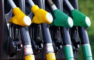 Три великі мережі АЗС обмежили продаж пального